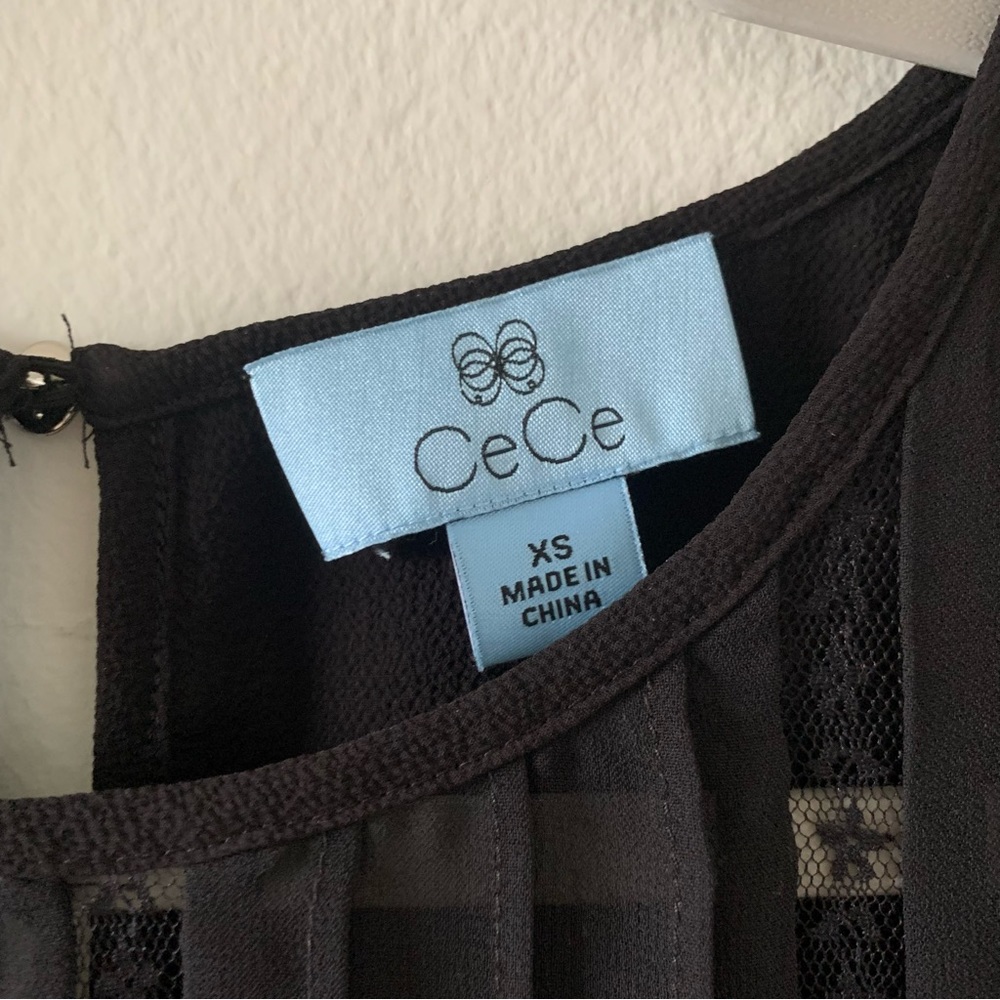 Cece Flutter Sleeve Top - image 3